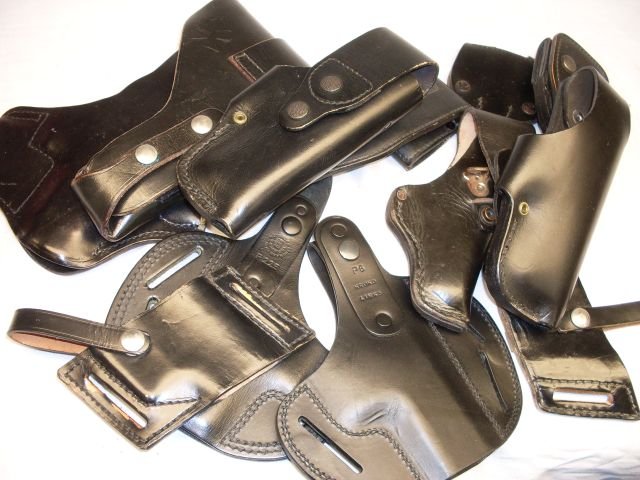 Konvolut Holster und Pistolentaschen – Bild 2