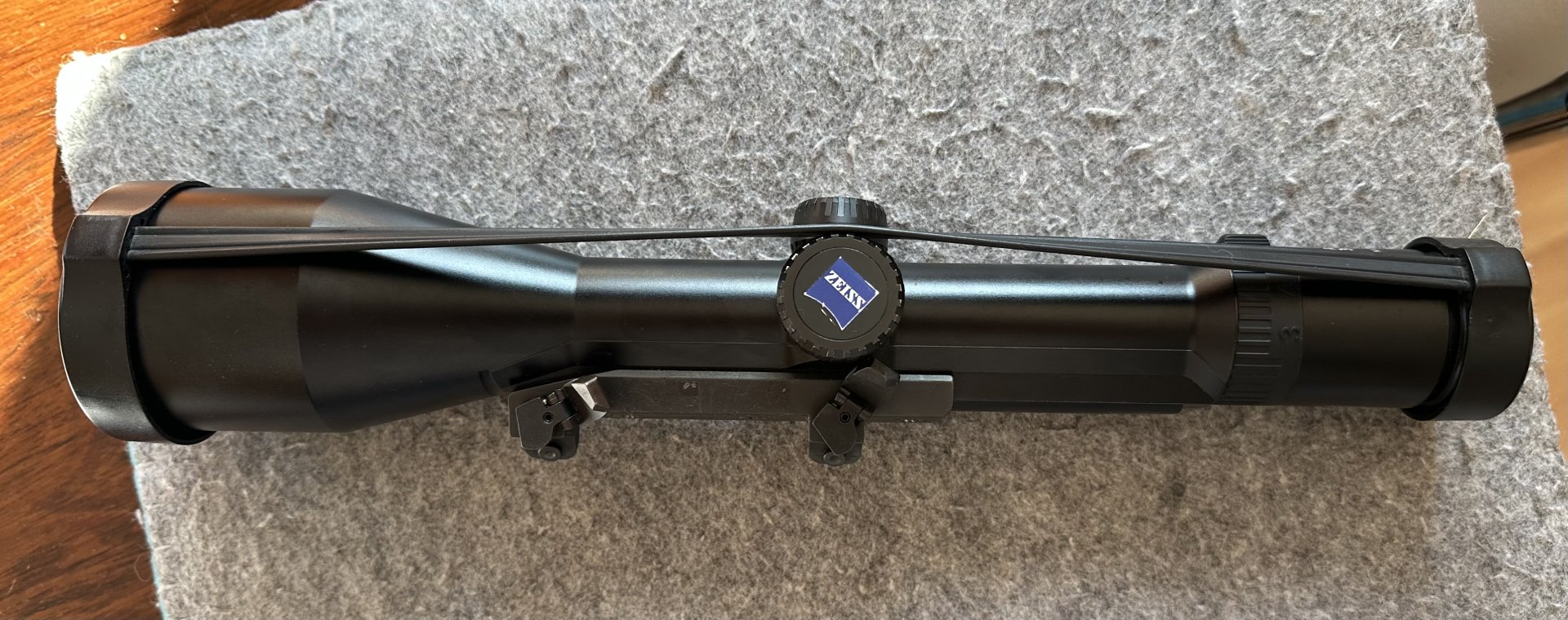 ZEISS Diavari VM 3-12x56 T* mit Leuchtabsehen & original Blaser Sattelmontage – Bild 4