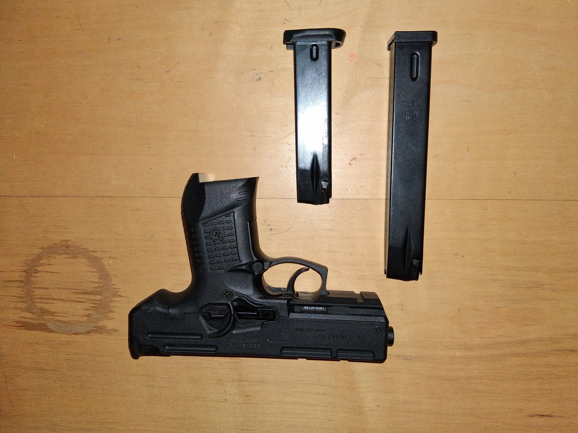 Zoraki 925 Schreckschuß Maschinenpistole 9mmPAK – Bild 2