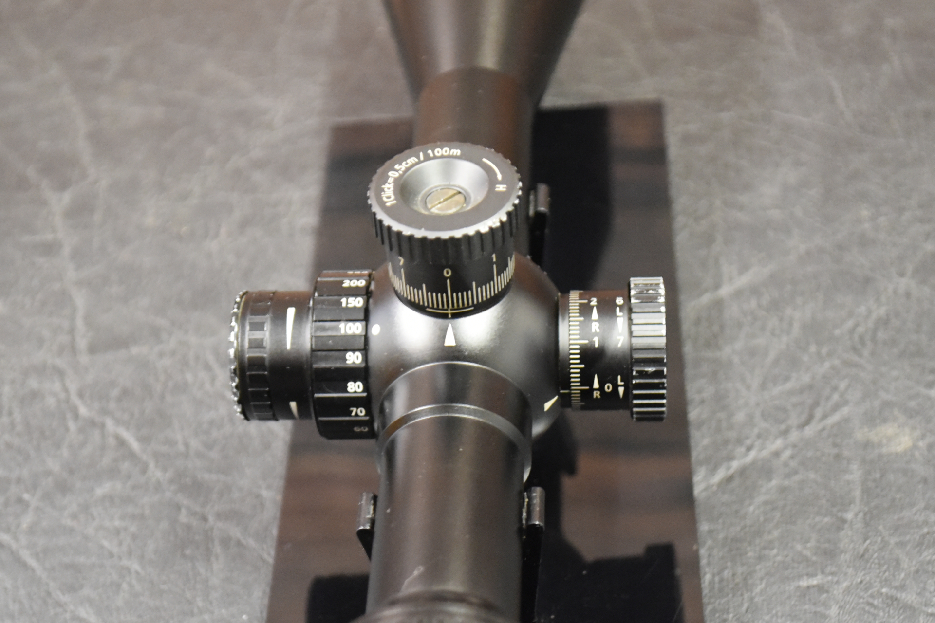 Zielfernrohr Hensoldt 6-24x56 Absehen mit Mildot – Bild 3