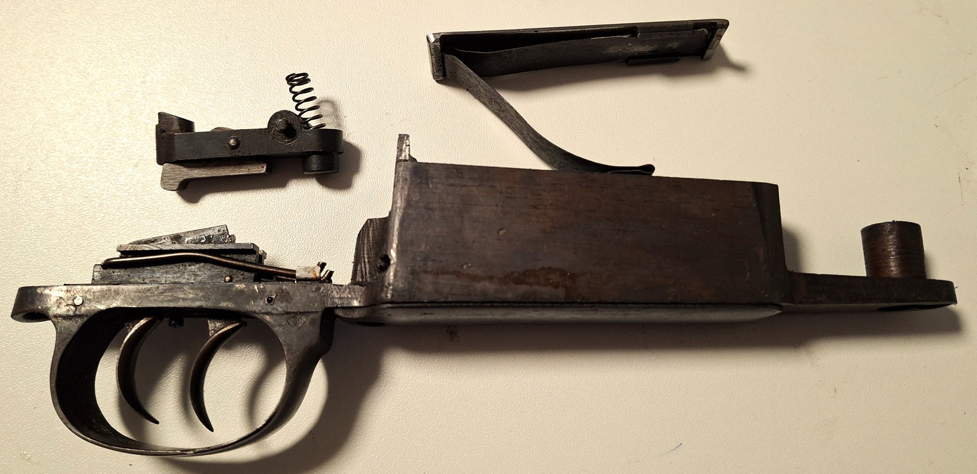 98èr Magazinkasten mit Stecherabzug – Bild 1