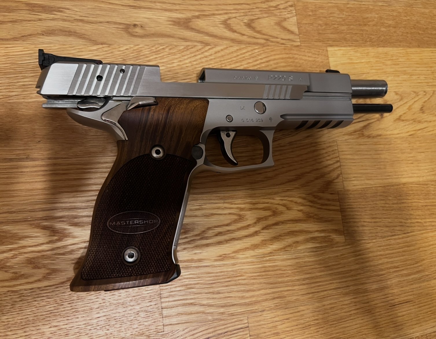 Sig Sauer P220S X-Six Mastershop .45ACP Schnäppchen – Bild 2