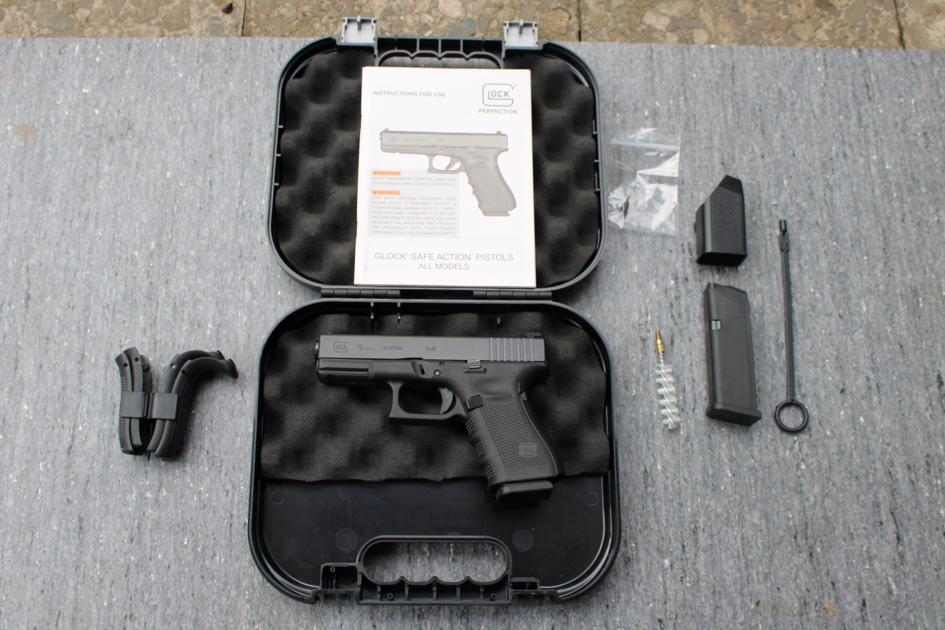 Glock 19 Pistole Gen 4 9mmLuger 9x19 Original Koffer + Zubehör – Bild 1