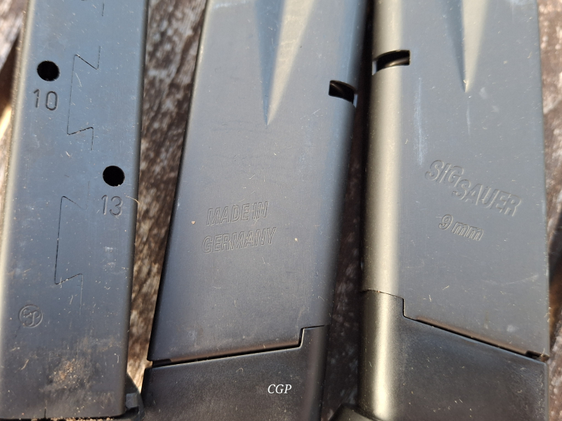 Sig Sauer P228 / P229 - 3 Magazine - deutsche Fertigung !!! , fabrikneu 9x19 - 10 / 13 Rds. – Bild 2