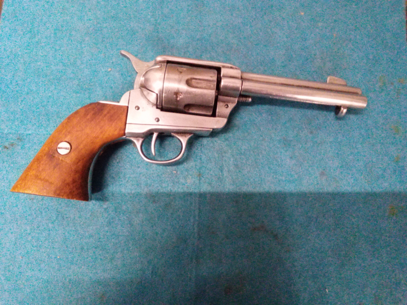 Biete einen Western Revolver Modell ARMY45 . DEKO – Bild 2