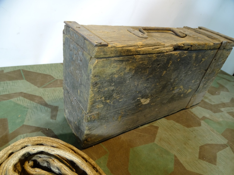Holz Patronenkasten / Gurtkasten MG Schwarzlose mit Gurt, 1./2. Weltkrieg. – Bild 4