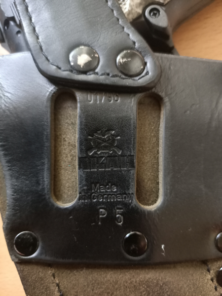 Pistolen Holster AKAH P 5 aus Leder – Bild 2