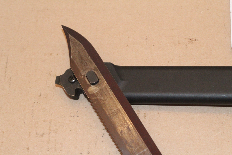 KAMPFMESSER MIT GRIFF NACH ART DES KCB-BAJONETTS – Bild 5