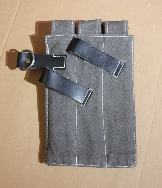 Schmeisser G.S.G. MP40 AEG / 6mm BB, incl. 5 Magazine und 3er Magazintasche ! – Bild 5