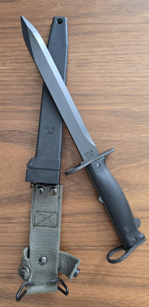 Original französisches FAMAS Bajonett – Nummerngleich (DLT 0189) – Top Zustand – Bild 2