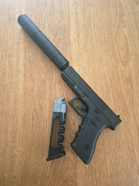 Umarex Glock 17, schwarz, Kaliber 4,5mm Co2 mit Laufgewinde – Bild 4