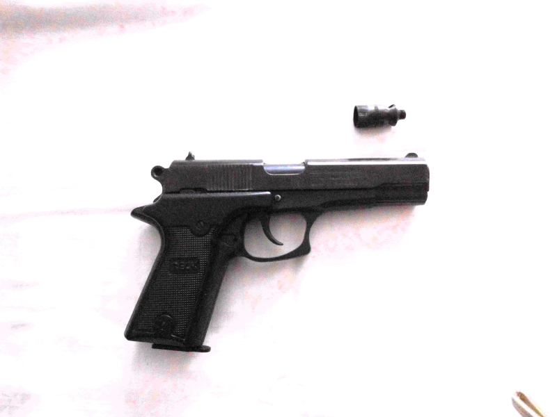 Reck Double Action 9mm defekt – slika 2