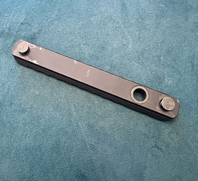 Accuracy International 140mm Picatinny-Schiene m. QD-Öse für PSR und ab 2014 AX, AT, und AXMC Büchse – Bild 2