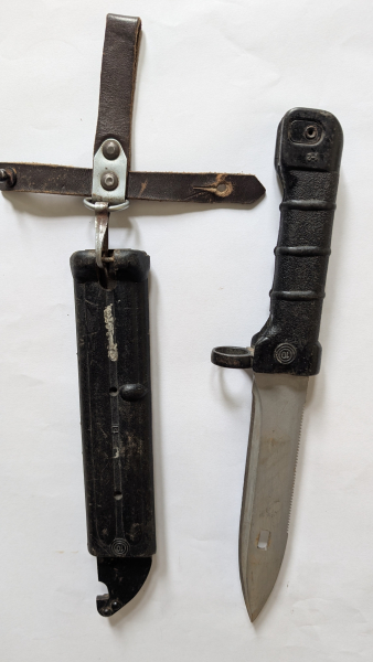 Bajonett/Kampfmesser AK 100 Serie (nicht AK 47) – Bild 2