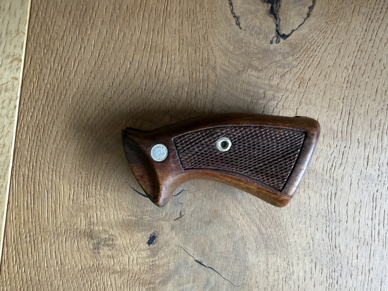 Ruger Security Six High Back Griffschalen Holz – Bild 2