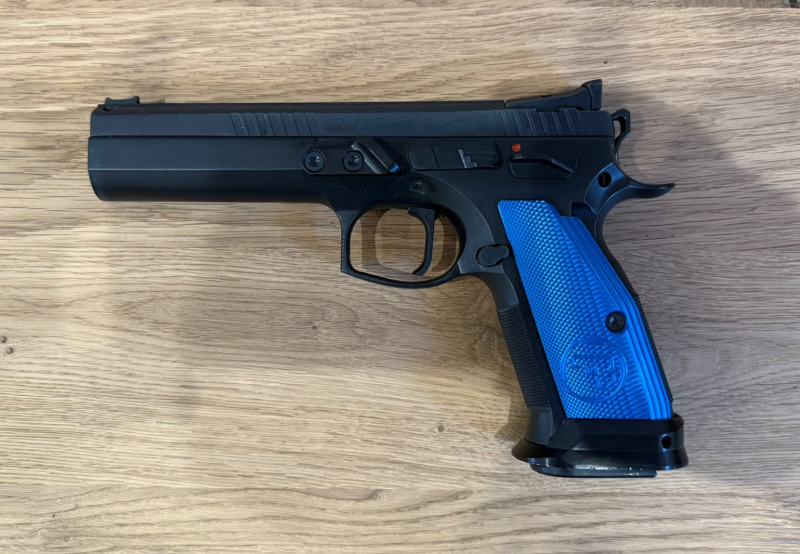 CZ TS-Orange mit 2 Magazinen – obrázek 2
