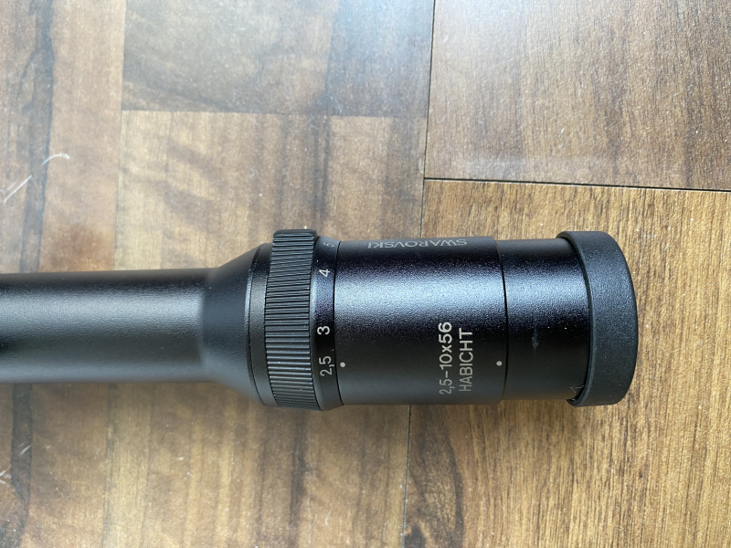 Swarovski Habicht 2,5-10x56 Zielfernrohr mit Leuchtabsehen – Bild 2
