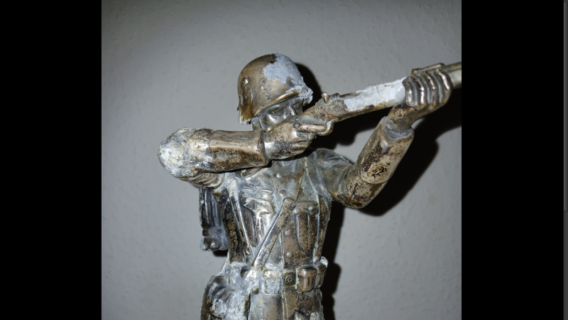 Soldat mit Gewehr – снимка 3