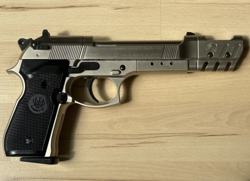 Beretta MOD. 92 FS - cal. 177/4,5mm Diabolo in Koffer mit Walther Top Point Visier. – Bild 4