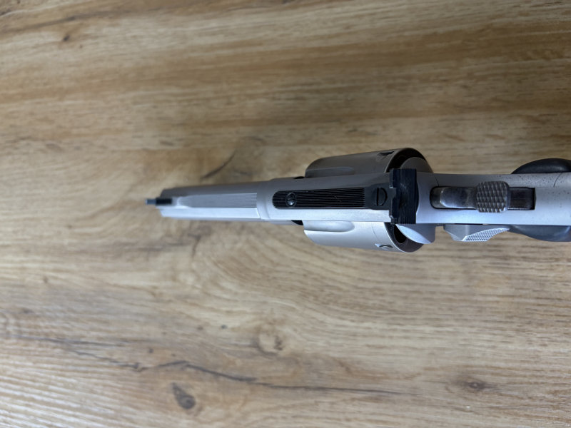 Smith & Wesson Revolver 686-5 Security Special, Kaliber .357Magnum, 4'' – Bild 4