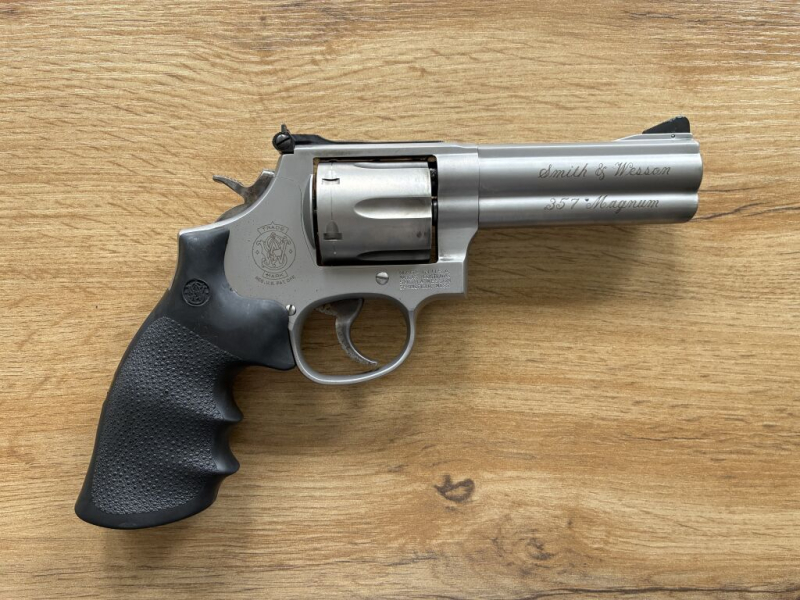 Smith & Wesson Revolver 686-5 Security Special, Kaliber .357Magnum, 4'' – Bild 2