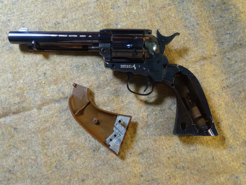 Colt SAA .45 Single Action Revolver gebläut / braun – Bild 3