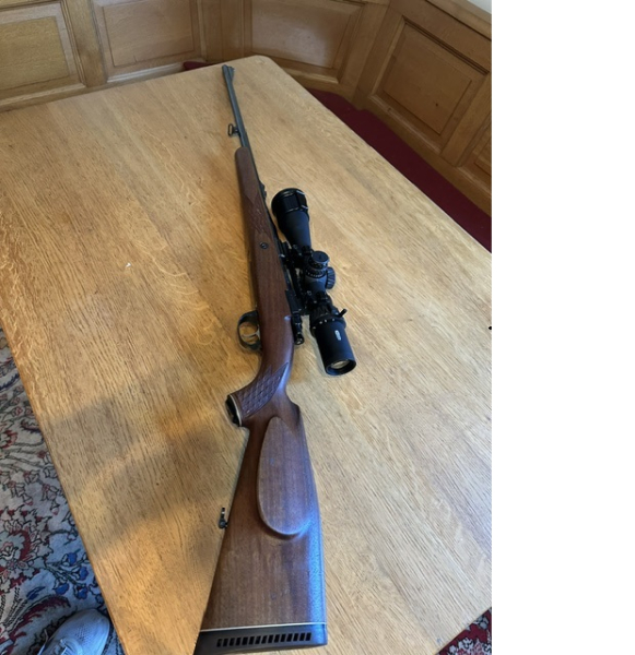Repetierbüchse CZ Zastava Kal. 8x68S + Meopta Optika6 MeoPro 2,5-15x44 + Präzise Jagen Klemmhülse – afbeelding 2