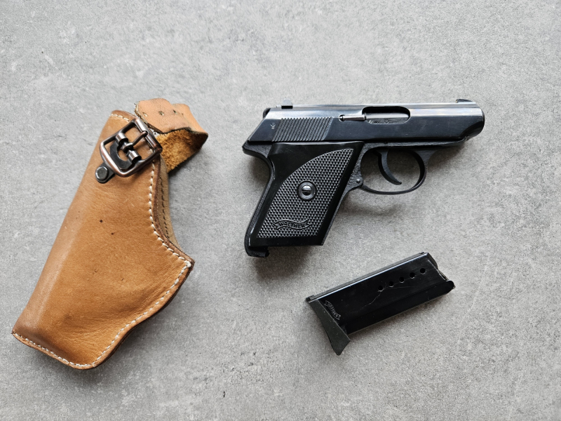 Halbautomatische Pistole Carl Walther TPH im Kaliber .22lr – stampa 2