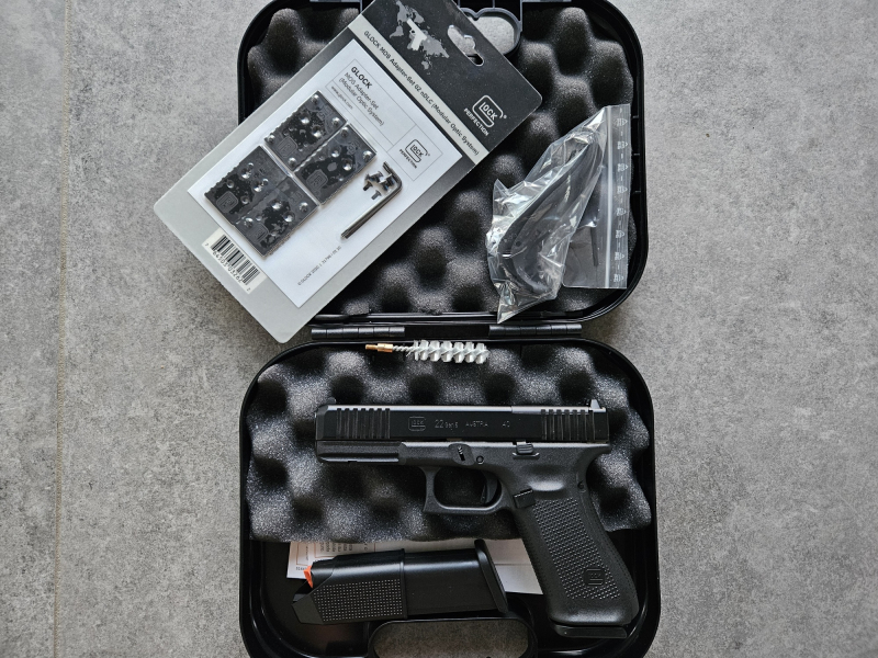Halbautomatische Pistole Glock 22 Gen. 5 MOS im Kaliber .40 S&W – stampa 2