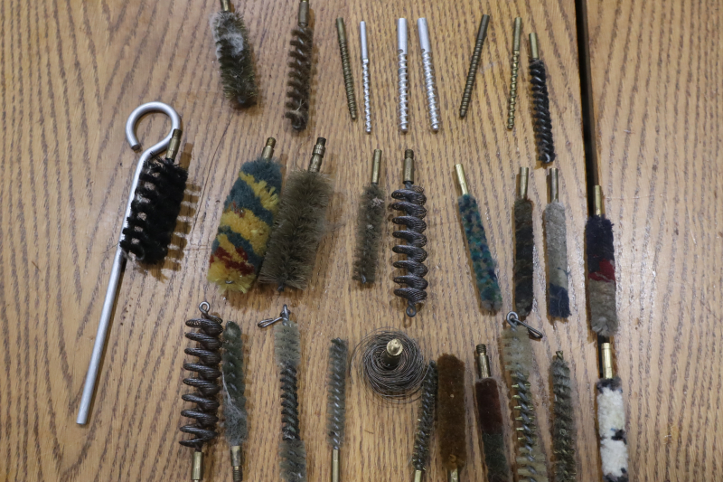 30 Teile Putzzeug für Waffen – Bild 1