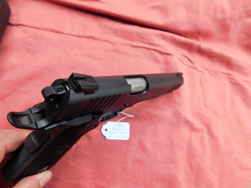 Taurus 1911 Pistole Kal. 45 ACP, neu im Koffer mit Zubehör – Bild 3