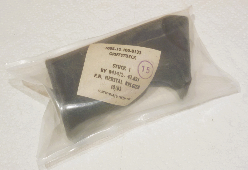 Ersatzteile Griff FN Mod. FAL / G1 / StG58 Art.-Nr. 26-258 – Bild 1