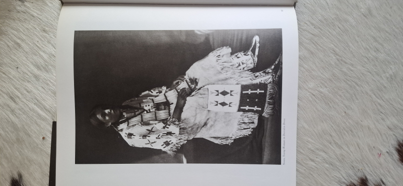 Buch "The North American Indians" – obrázek 2