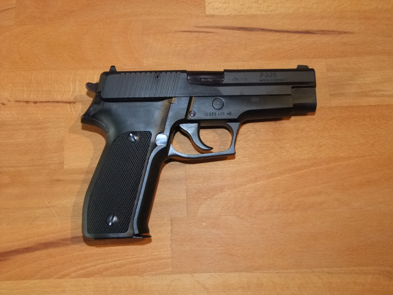 SIG Sauer P226 9mm Luger – Bild 2