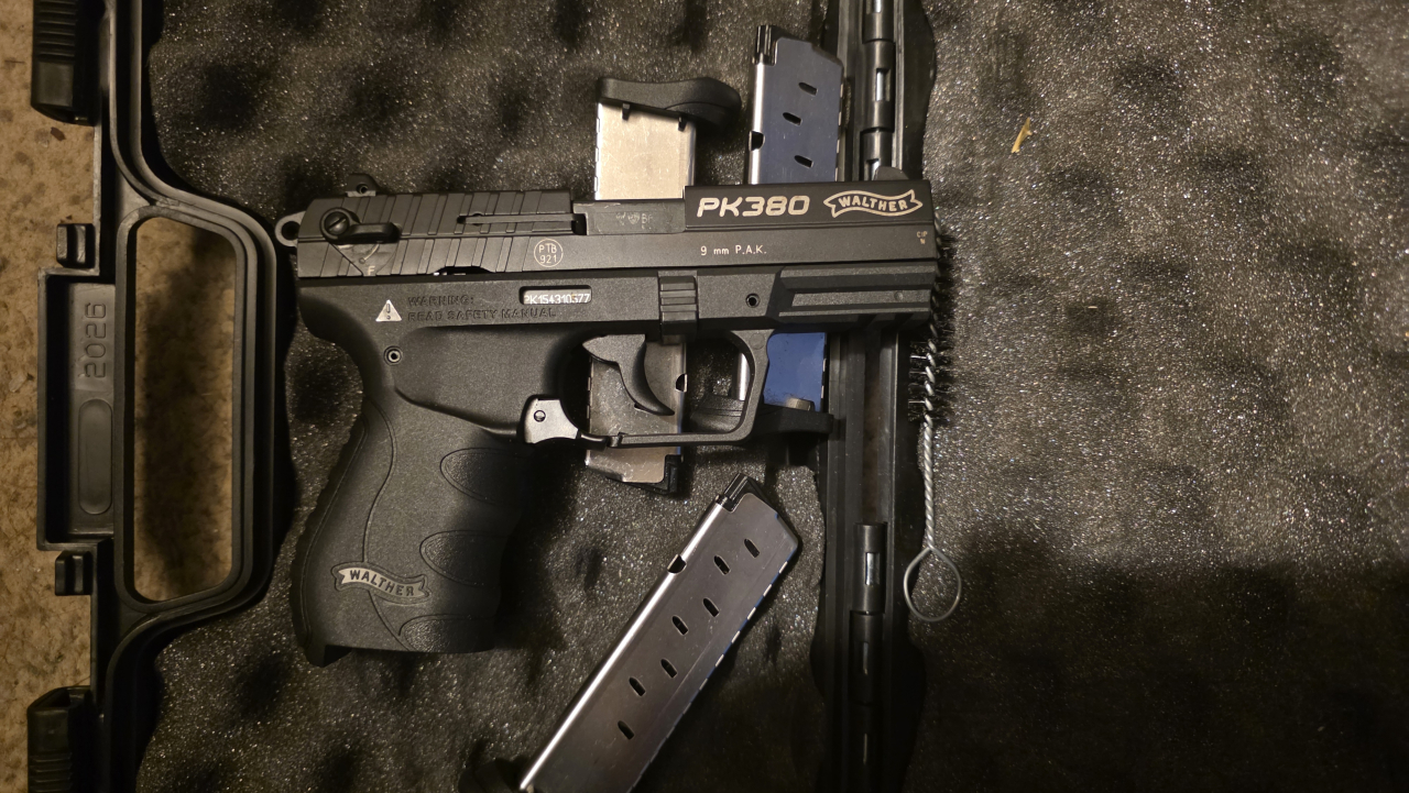 Walther PK380 9mm PAK neuwertig inkl. 3 Magazine – immagine 1