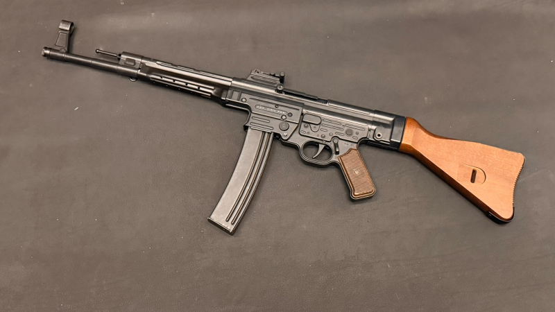 GSG StG44 Echtholz 9mm P.A.K. Gas-/Signalwaffe | 25 Schuss | Lederriemen | Schreckschuss | PTB1085 – Bild 4