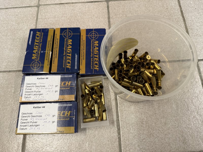 Hülsen im Kaliber 44 – afbeelding 1