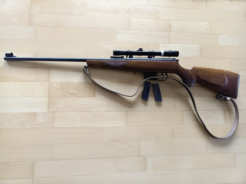 VOERE Jagdgewehr .22 LR mit Optik – stampa 3