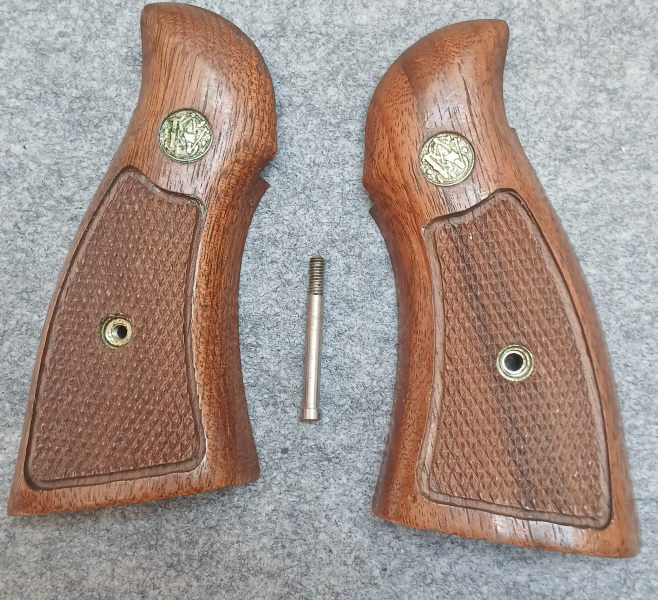 Griffschalen Revolver S&W – obrázek 1