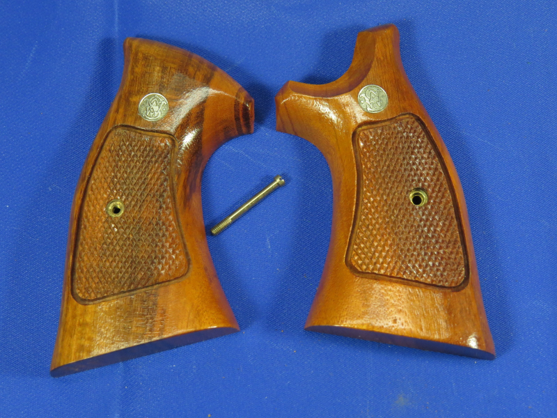 Holzgriffschalen Smith & Wesson Revolver – pilt 1