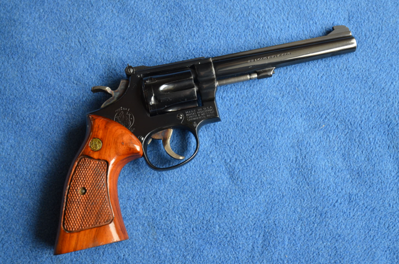 SCHÖNER REVOLVER SMITH & WESSON 17-4 .22LR – снимка 1