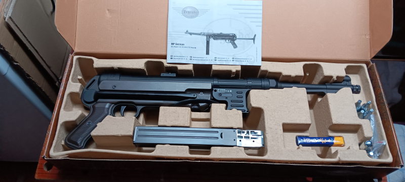 Umarex MP 40 CO2, im Kaliber4,5mm BB – Bild 2