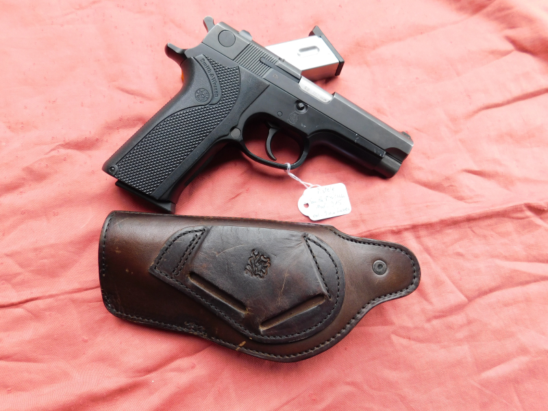 Smith & Wesson Modell 615 Kal. 9 mm Luger, mit Reservemagazin und Holster – Bild 2