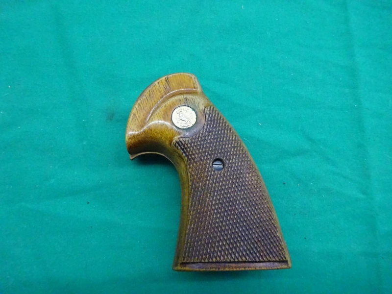 Original Holzgriffschalen für Colt Python – zdjęcie 1
