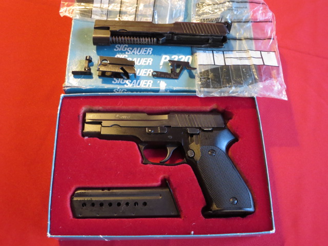 SigSauer P220 im Kaliber 45Auto in OVP mit Wechselsystem 9 Luger/Para nummerngleich! – Bild 1