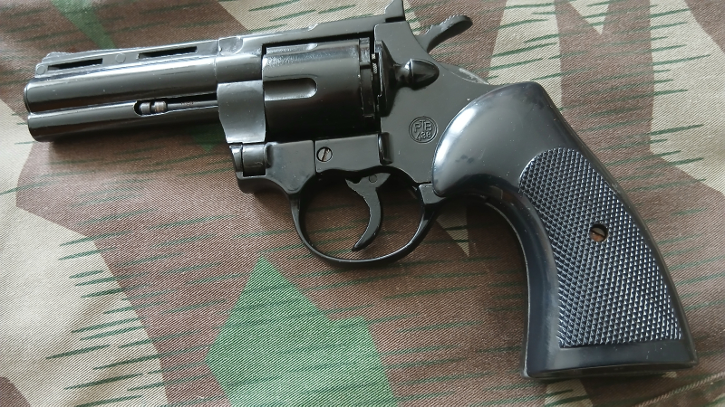 ME.Magnum Schreckschussrevolver 9mm – Bild 4