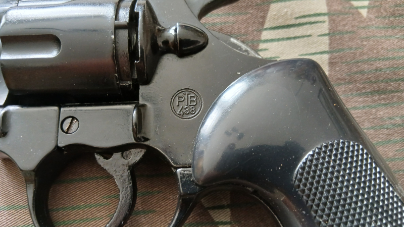 ME.Magnum Schreckschussrevolver 9mm – Bild 5
