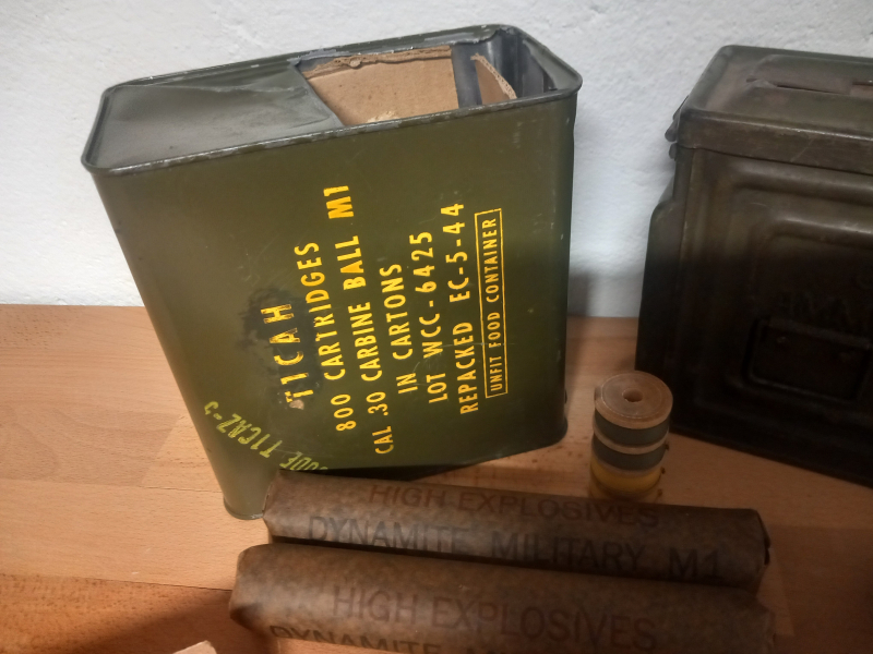 Orig. US Army. Konvolut, Sammelsurium, WW2, Demoltion, Deko, Mine, Sprengfalle – Bild 2