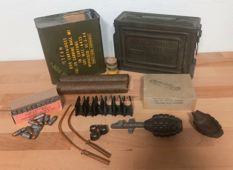 Orig. US Army. Konvolut, Sammelsurium, WW2, Demoltion, Deko, Mine, Sprengfalle – Bild 1