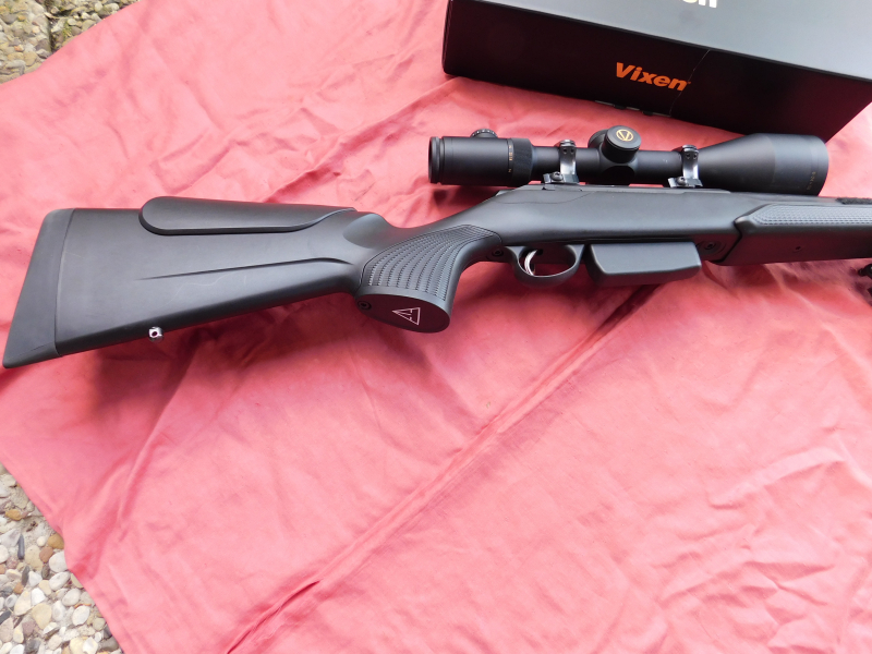 Tikka T3x Varmint, links, Kal. 308 mit ZF Vixen 6-24x58 mildot und Leuchtpunkt auf Sako Montage – Bild 5